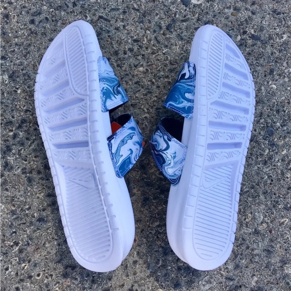 WMNS NIKE BENASSI DUO ULTRA
SLIDES White MARBLES - Picture 4 of 5